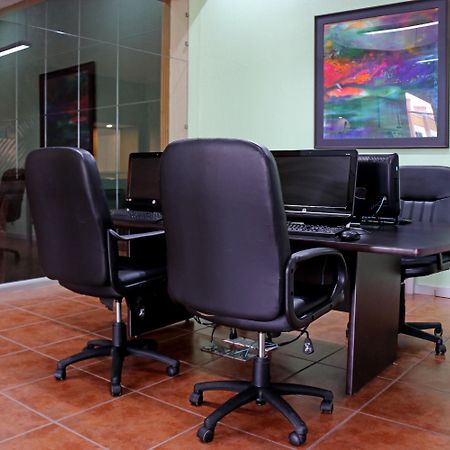 Holiday Inn La Piedad By Ihg Екстериор снимка