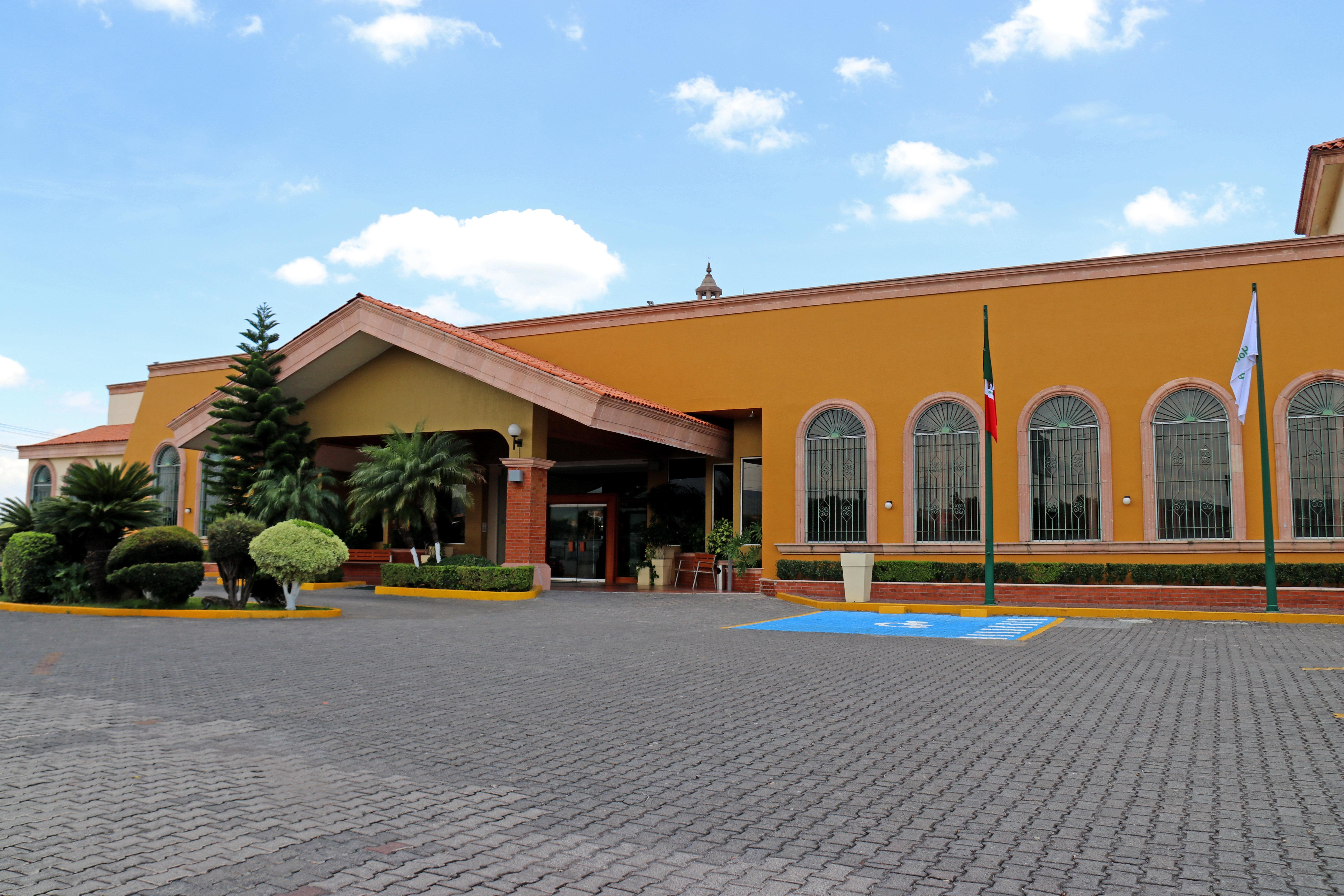 Holiday Inn La Piedad By Ihg Екстериор снимка