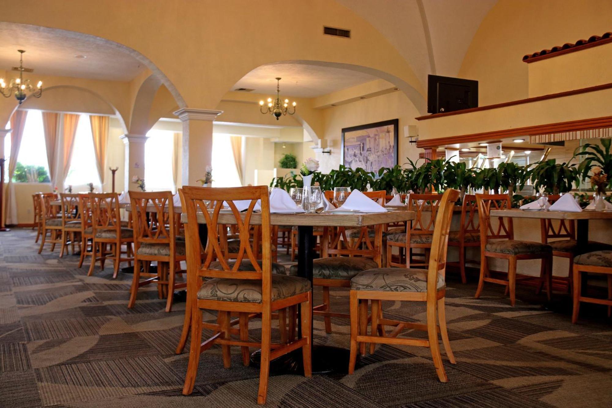Holiday Inn La Piedad By Ihg Екстериор снимка