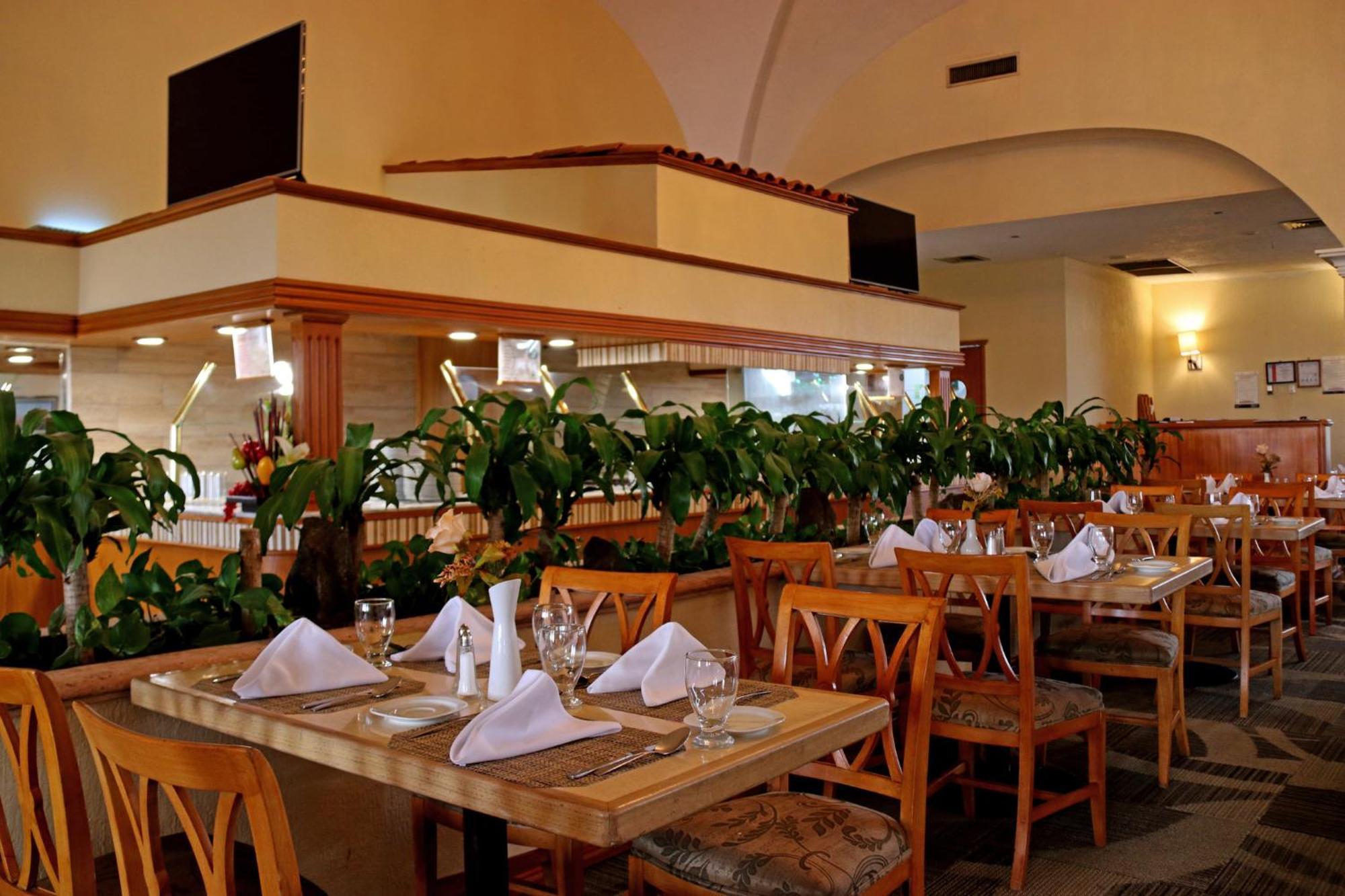 Holiday Inn La Piedad By Ihg Екстериор снимка