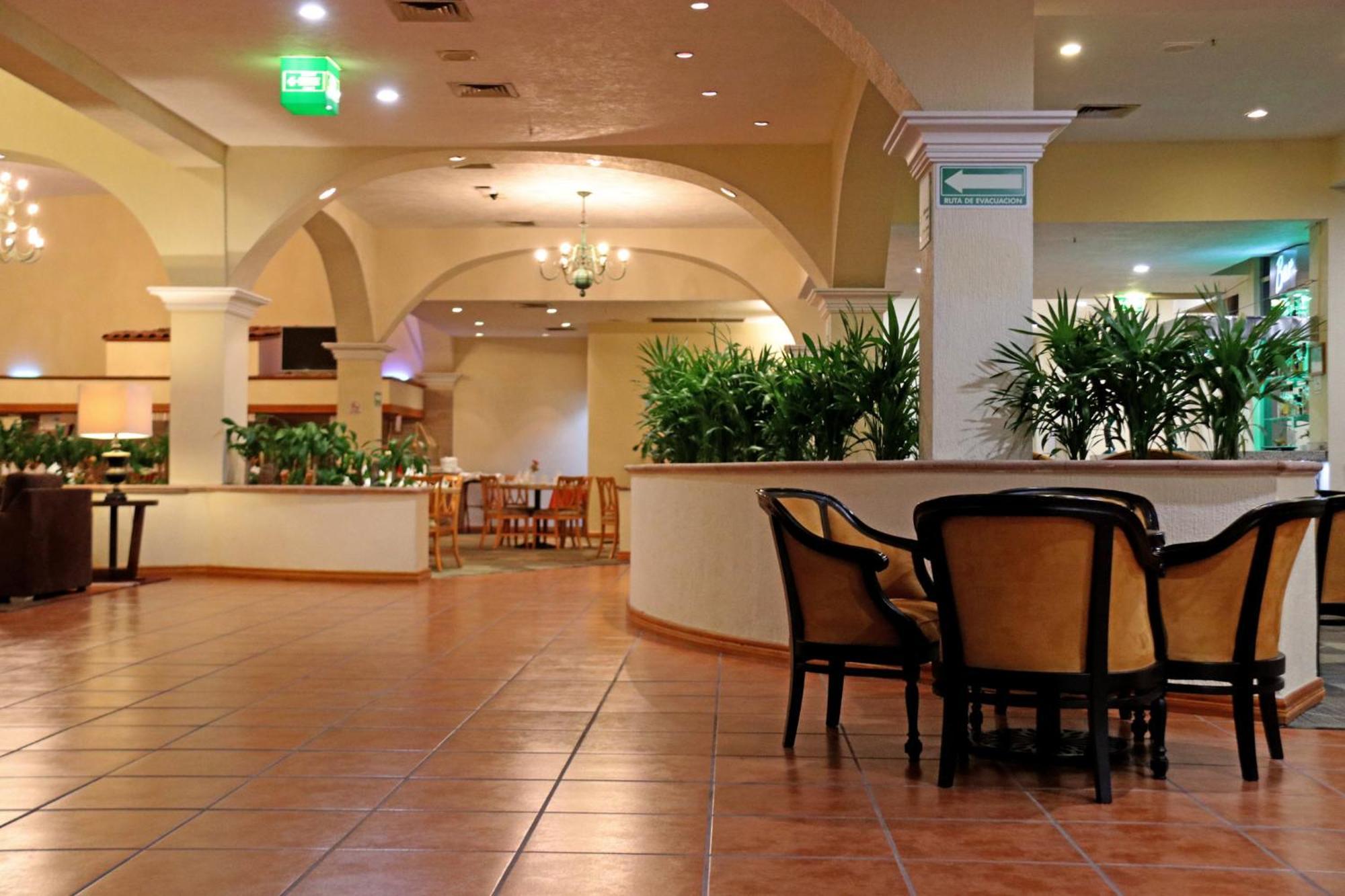 Holiday Inn La Piedad By Ihg Екстериор снимка