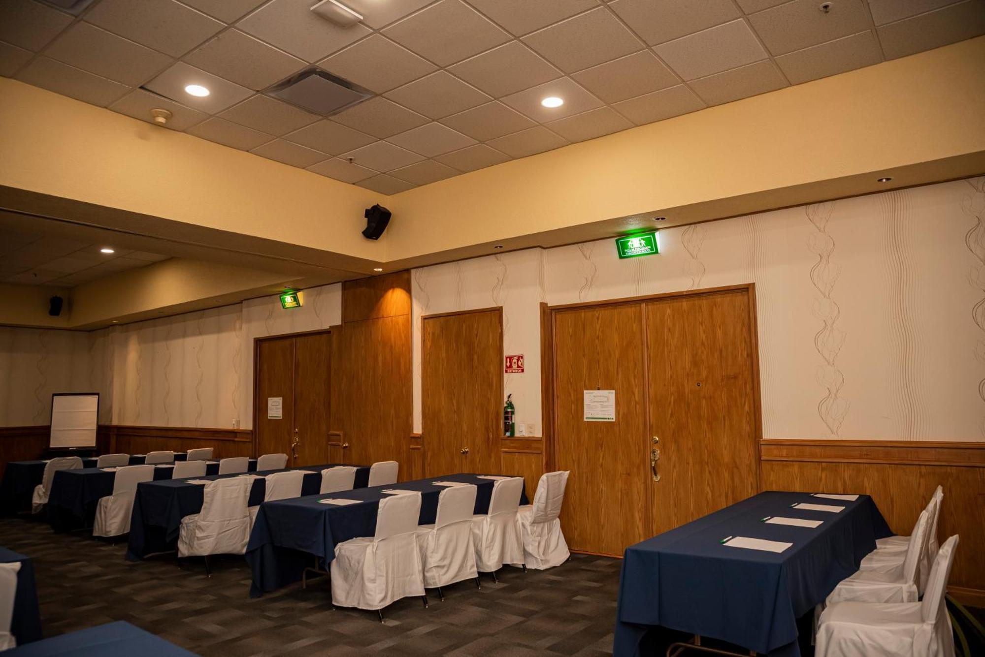 Holiday Inn La Piedad By Ihg Екстериор снимка
