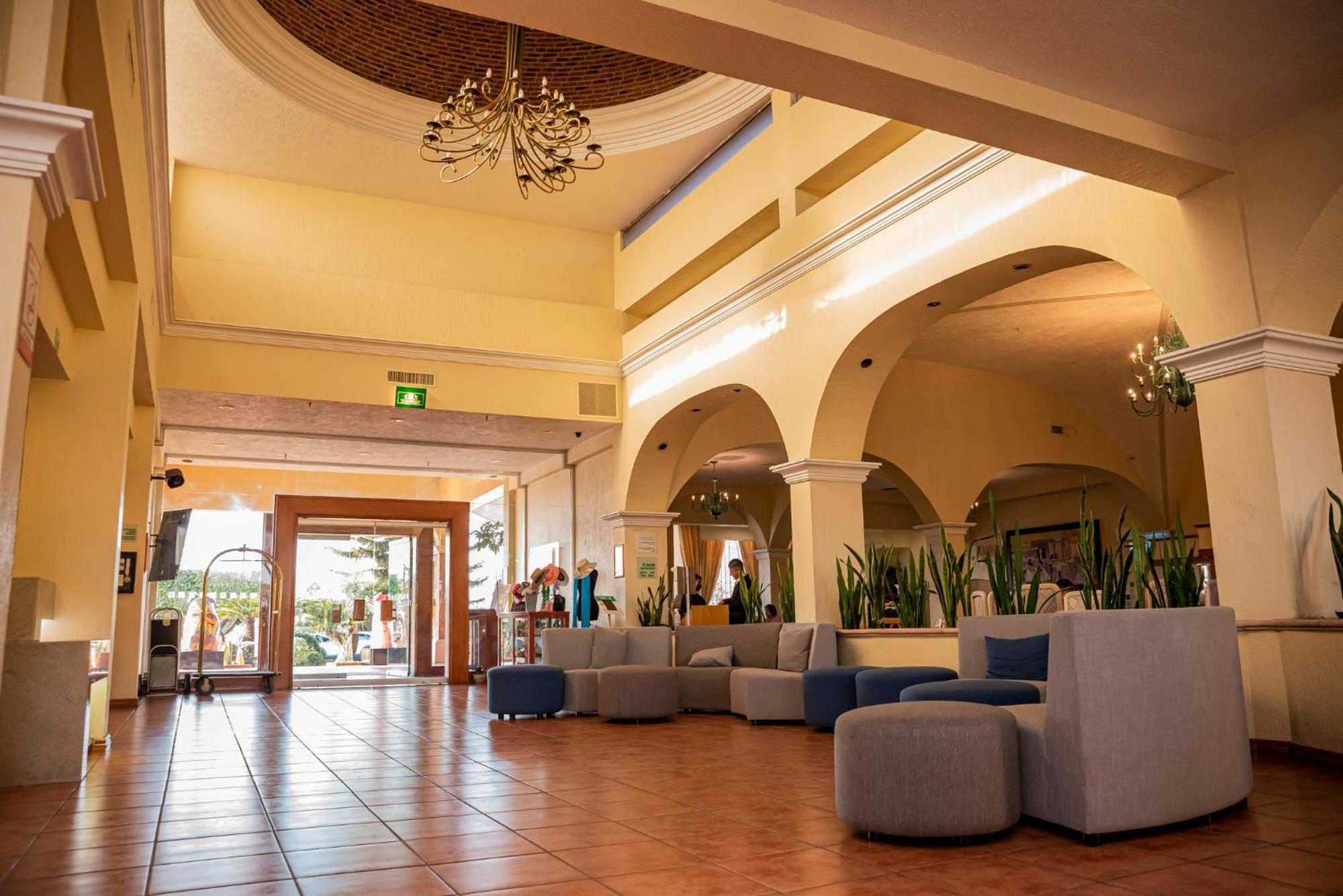 Holiday Inn La Piedad By Ihg Екстериор снимка