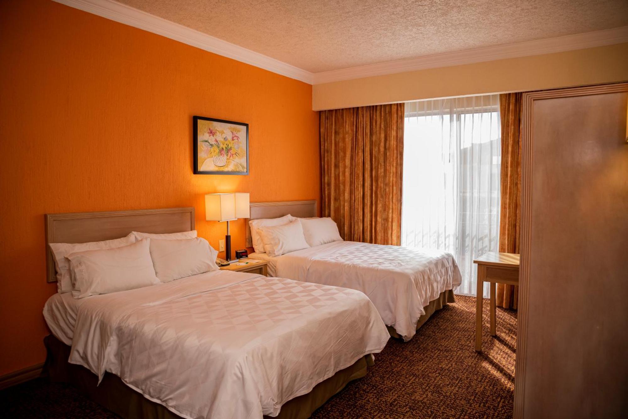 Holiday Inn La Piedad By Ihg Екстериор снимка