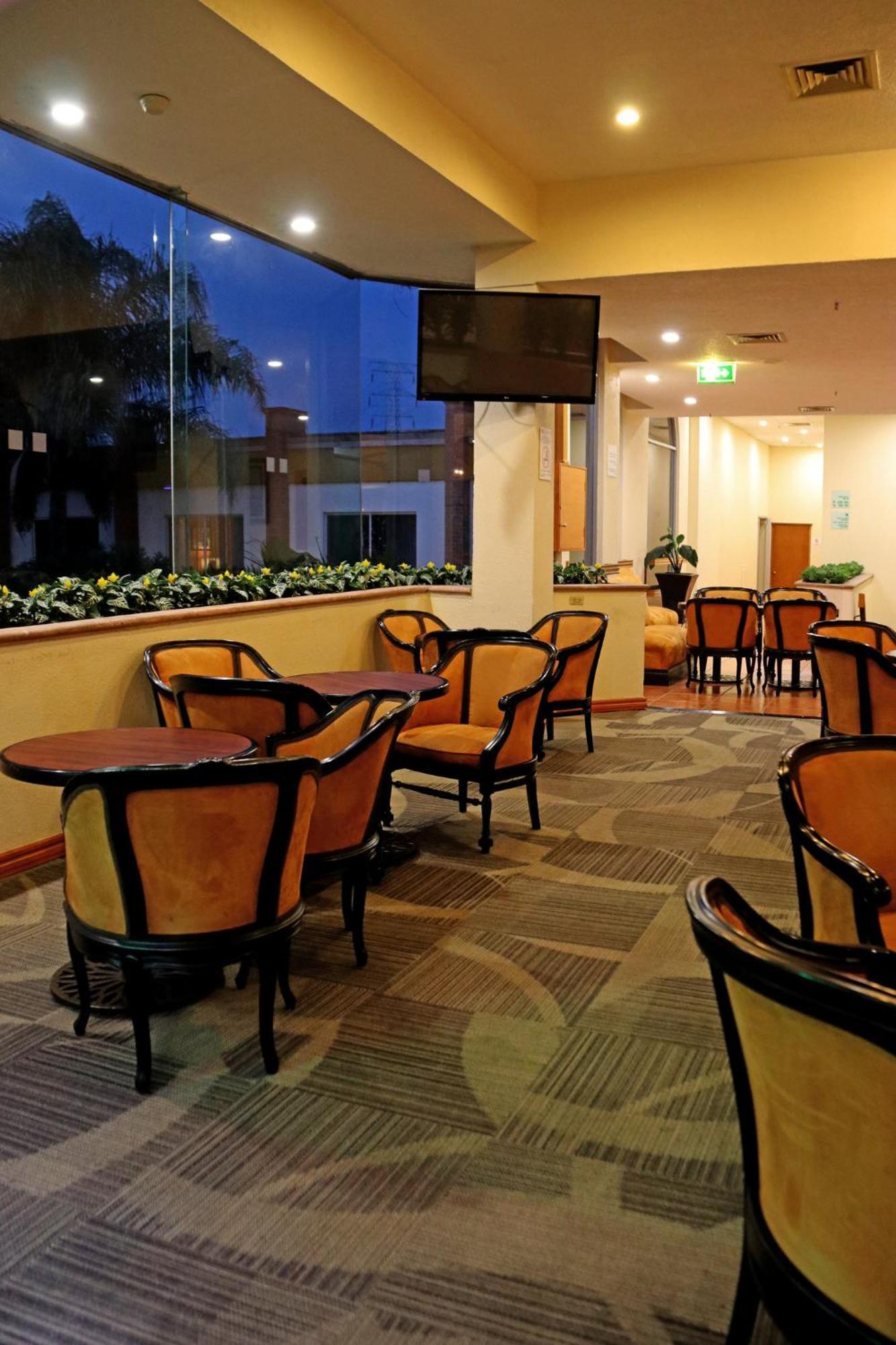 Holiday Inn La Piedad By Ihg Екстериор снимка