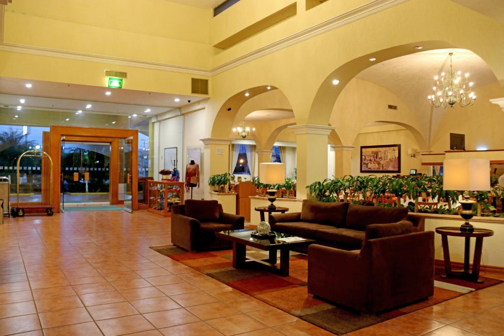 Holiday Inn La Piedad By Ihg Екстериор снимка